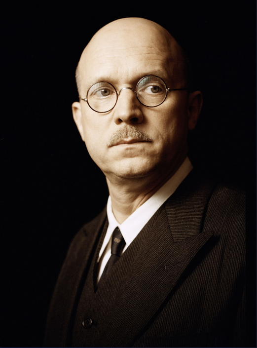 淇舟读历史约翰拉贝以一己之力拯救25万南京同胞值得我们铭记