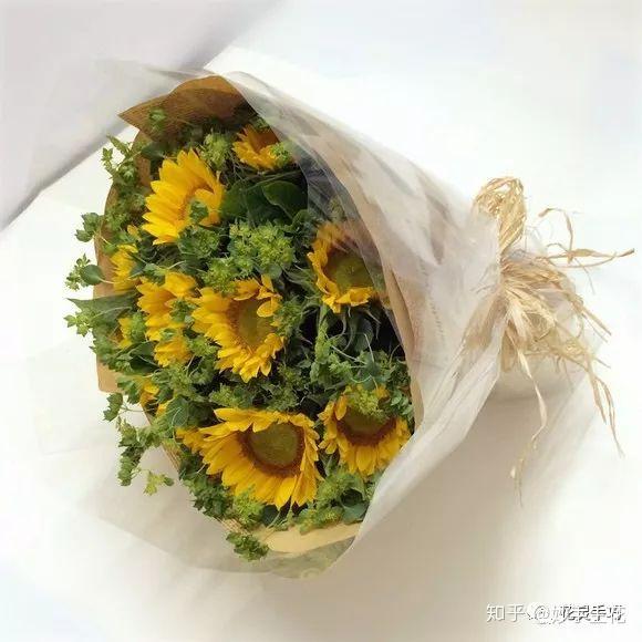 10种常见花束配叶介绍 - 知乎