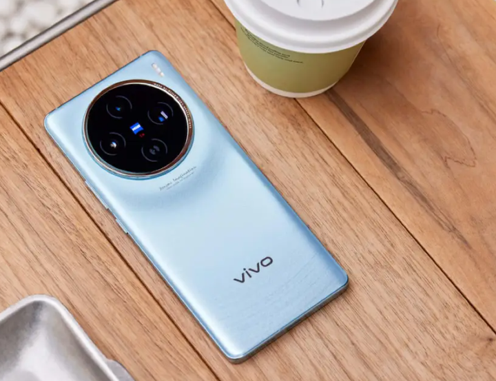 vivo终于妥协100倍变焦16gb1tb如今仅售3568元起无奈