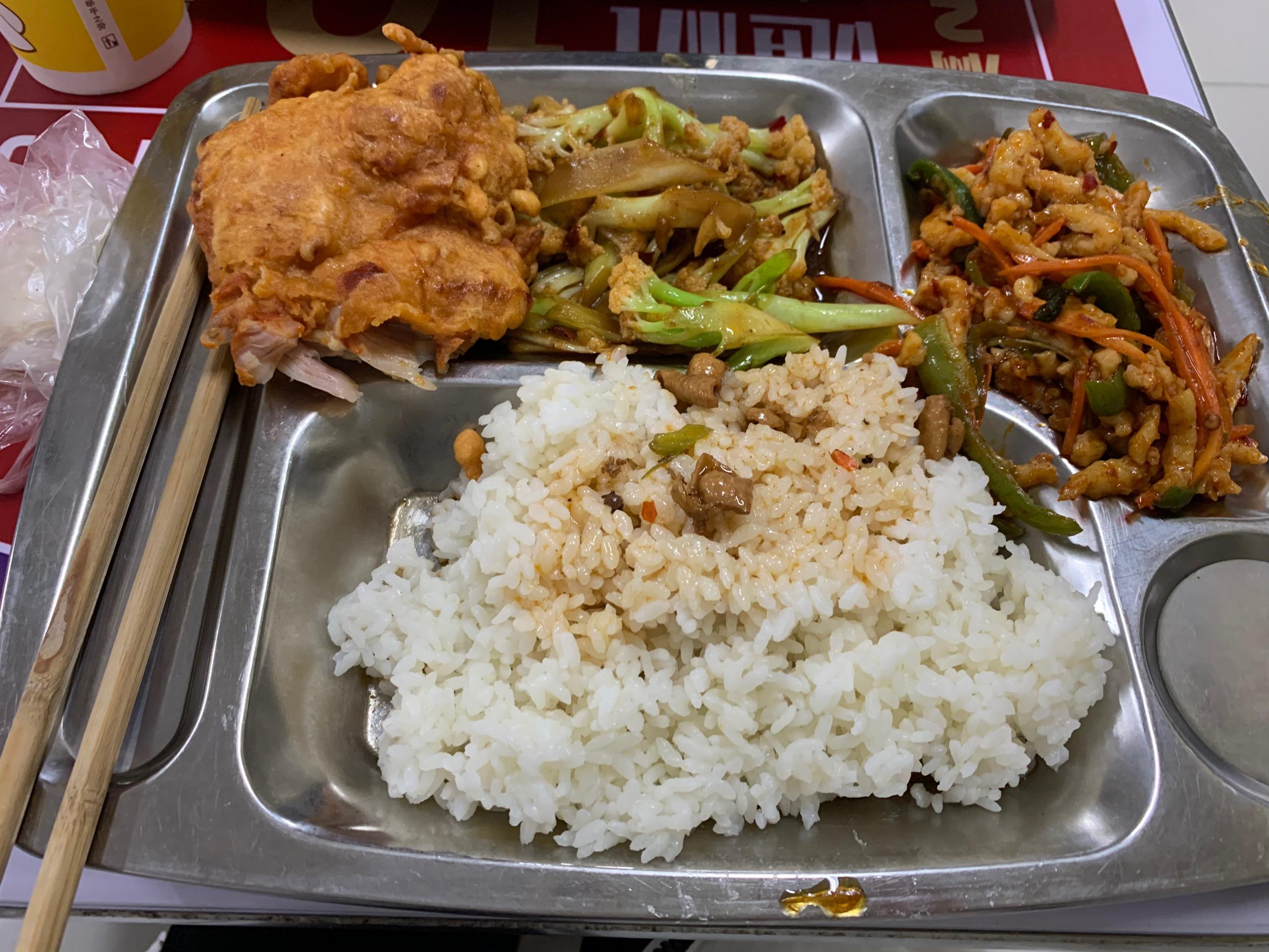 大学食堂饭为什么这么难吃?