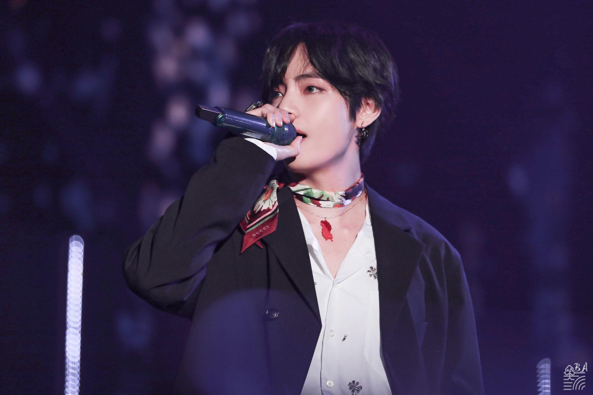 超级喜欢黑发金泰亨大家可以分享一些没有水印的图片吗收藏