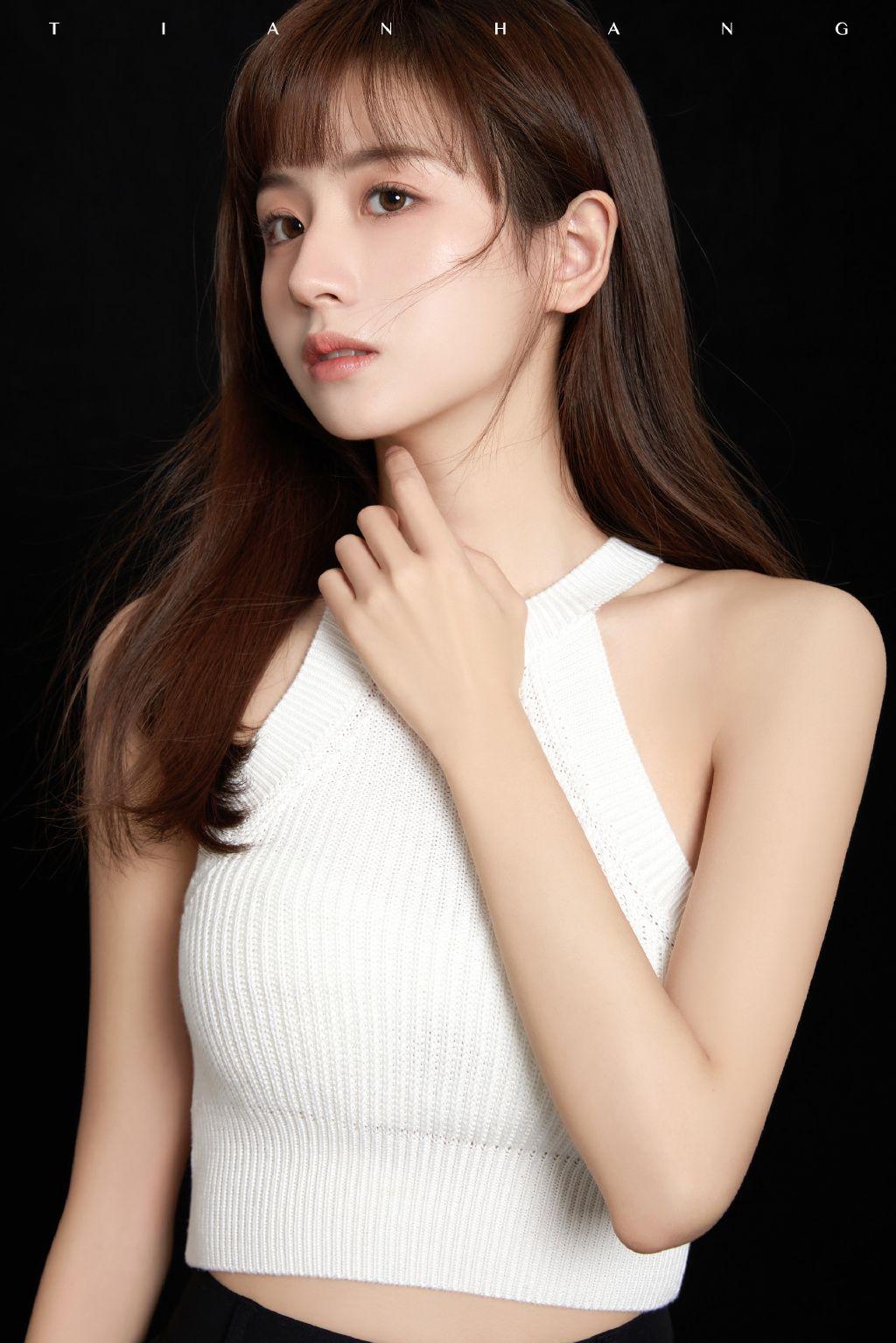 顾林写真集 摄影师 陈大莹Chilli - 知乎