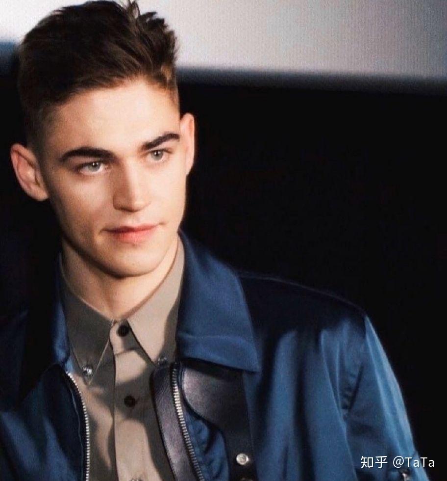 如何评价英国模特/演员 hero fiennes tiffin? - 知乎