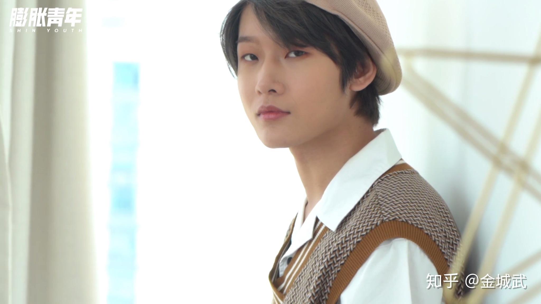 留下你手机里关于花少北的图片