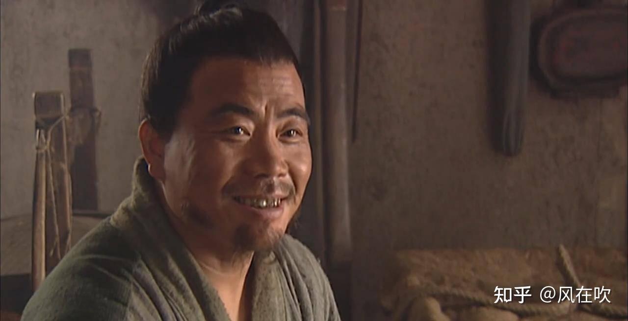 水浒传里郑屠和武大郎都是做小生意的为什么一个那么嚣张一个那么懦弱