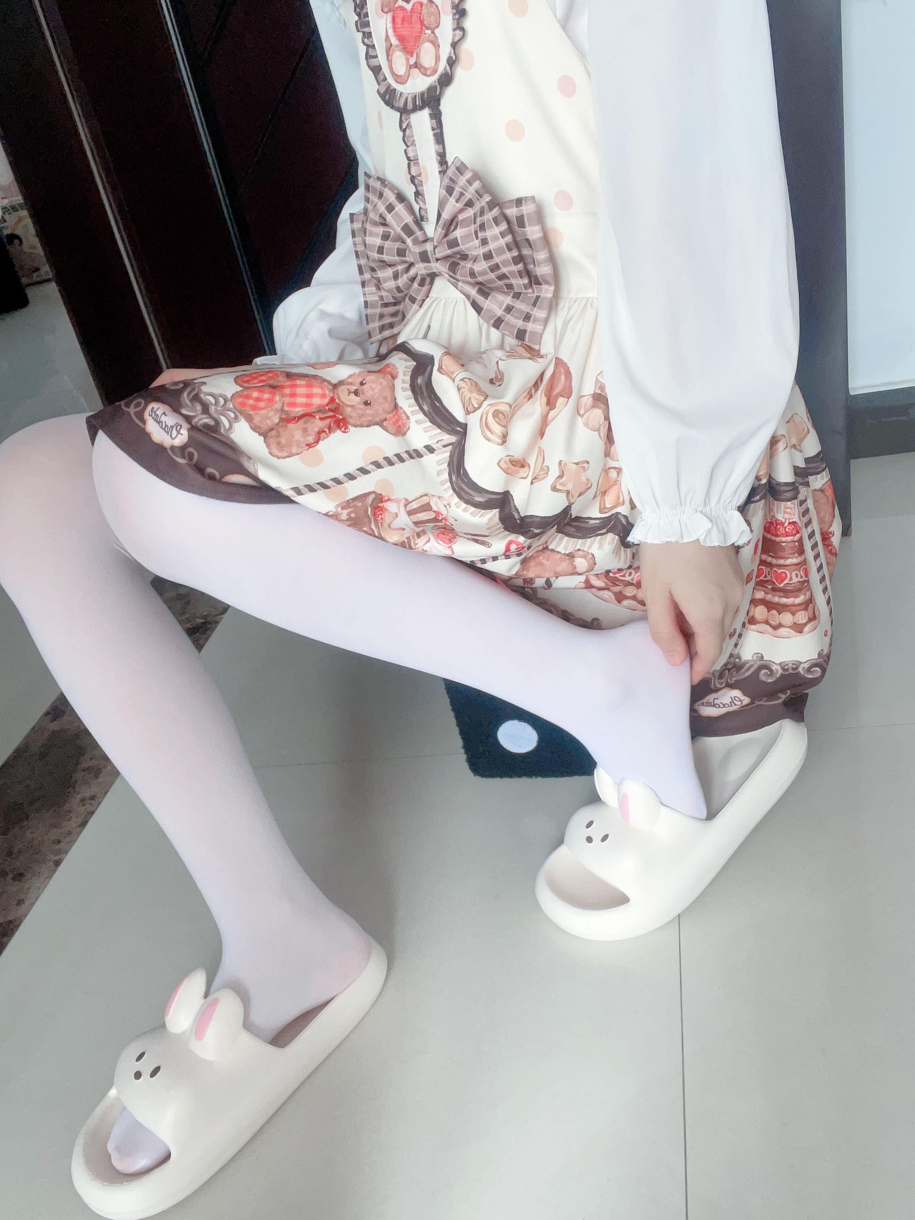 关注问题 67 写回答 登录/注册 脚 脚模特 女生脚 36码的脚长啥样?