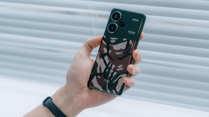 Redmi Note 13 Pro+ AAPE 潮流限定版：猿来这么潮 - 知乎