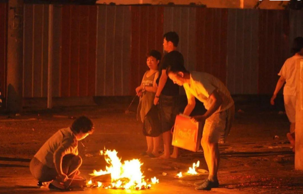 中元节烧纸，什么时间开始烧纸最好？这个时间点刚刚好！ - 知乎