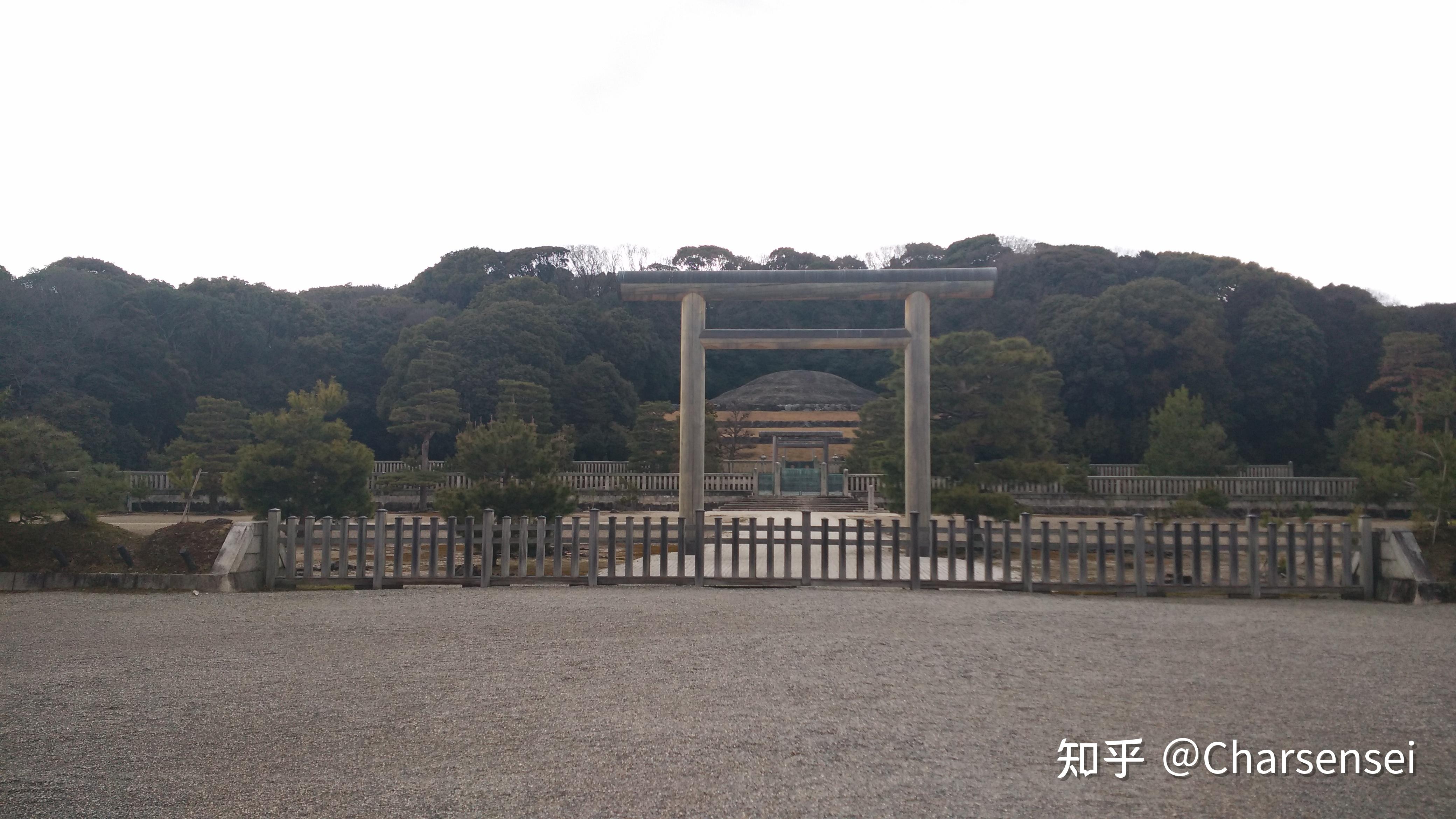 日本挖掘天皇陵墓图片