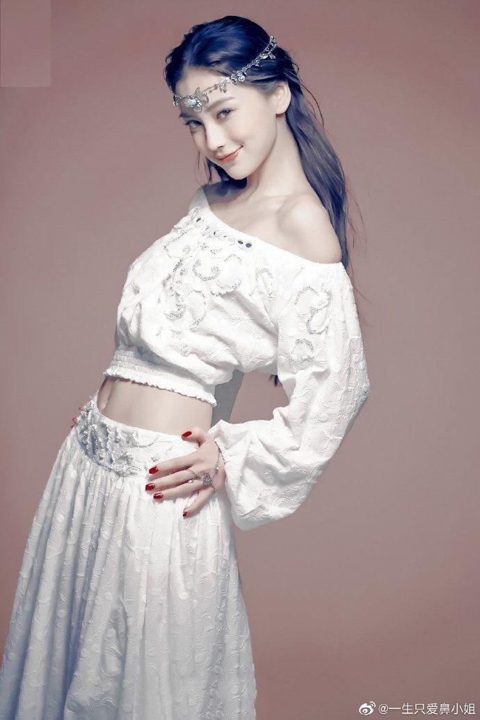 杨颖(angelababy)为什么保留她当嫩模的黑历史?