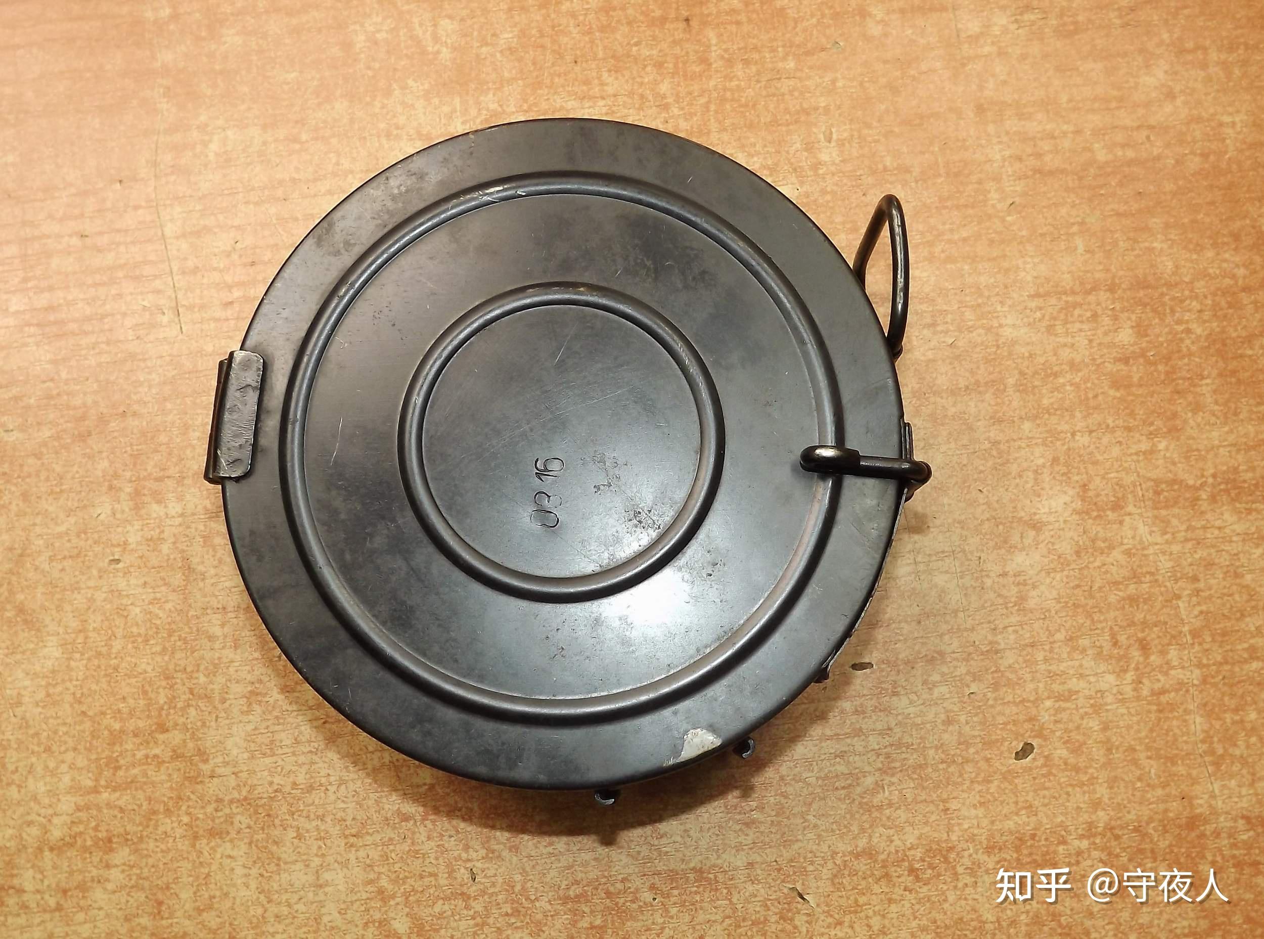 56式轻机枪的100发圆形弹链盒容易携带吗? - 知乎