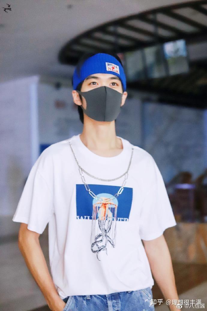 如何评价创造营2021一公舞台中loverboy88组的表现