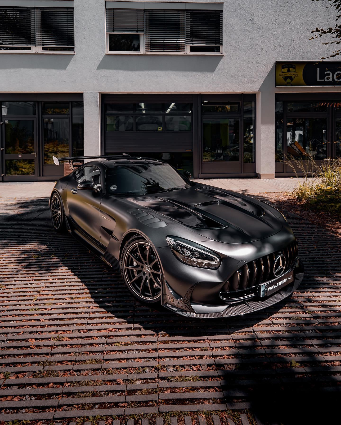 如何评价奔驰全新amg gt black series? - 知乎