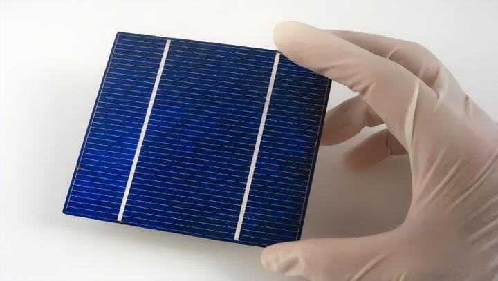 神奇材料石墨烯添入钙钛矿太阳能效率再提高38