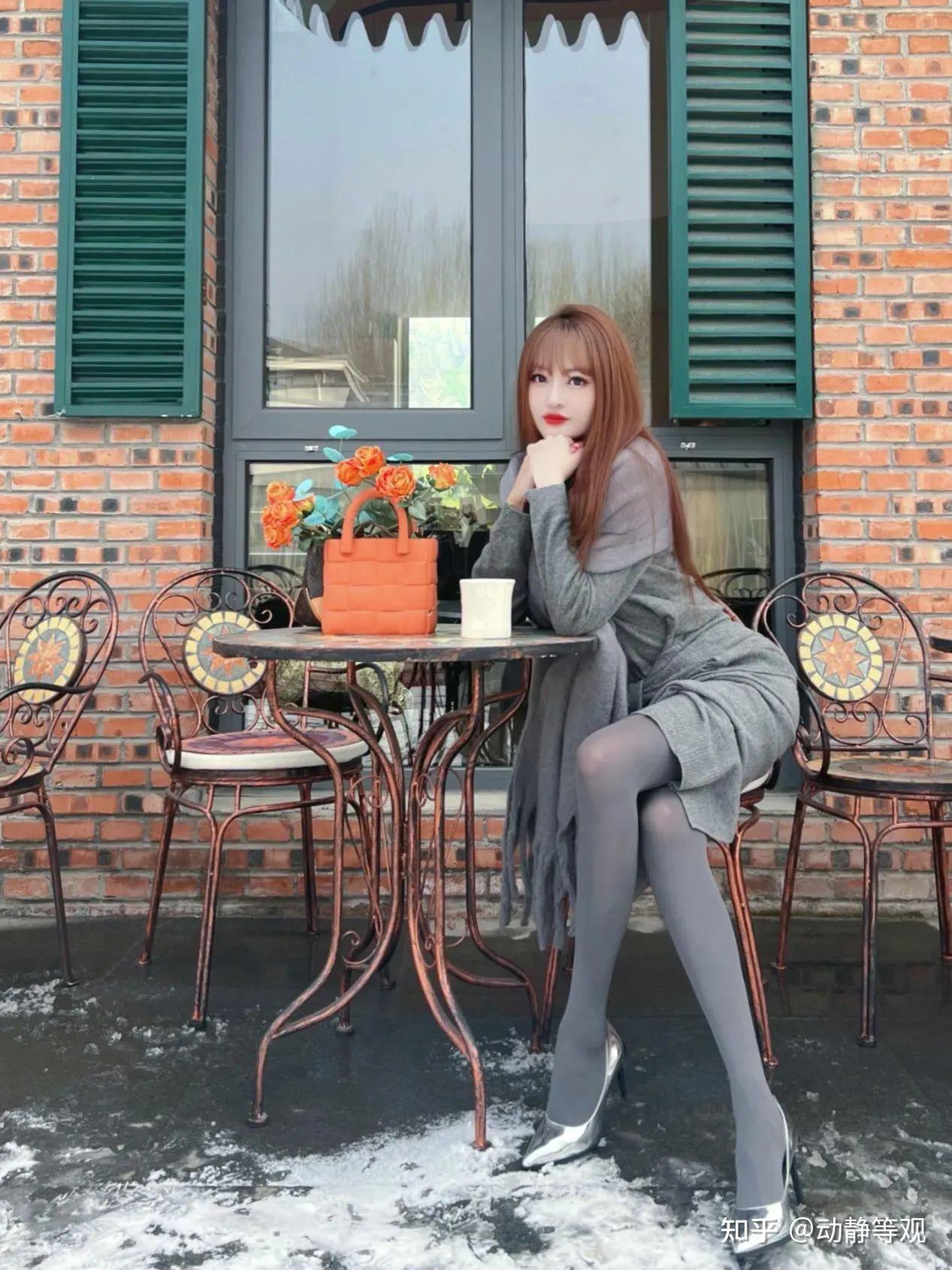 灰丝应该搭配什么色的高跟鞋? - 知乎