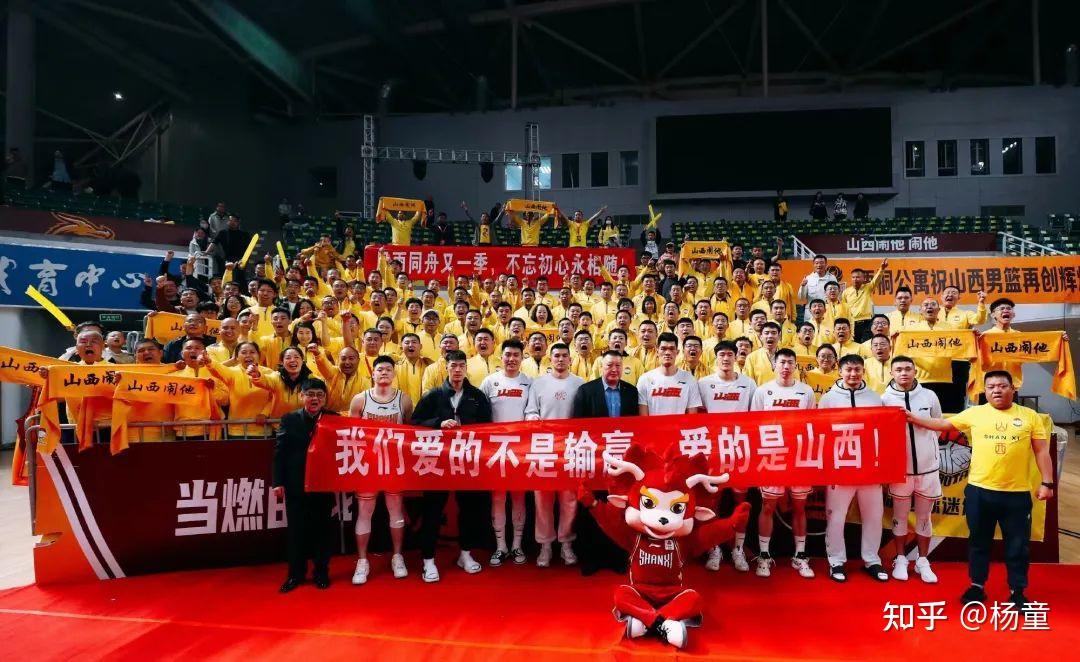 山西队官方宣布俱乐部正式更名为山西汾酒职业篮球俱乐部,该队阵容