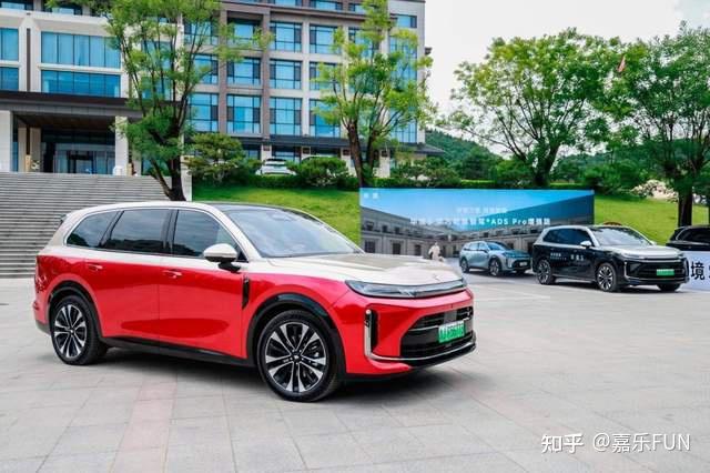 华境S济南上市,15万级标配华为乾崑全家桶,大六座真卷王