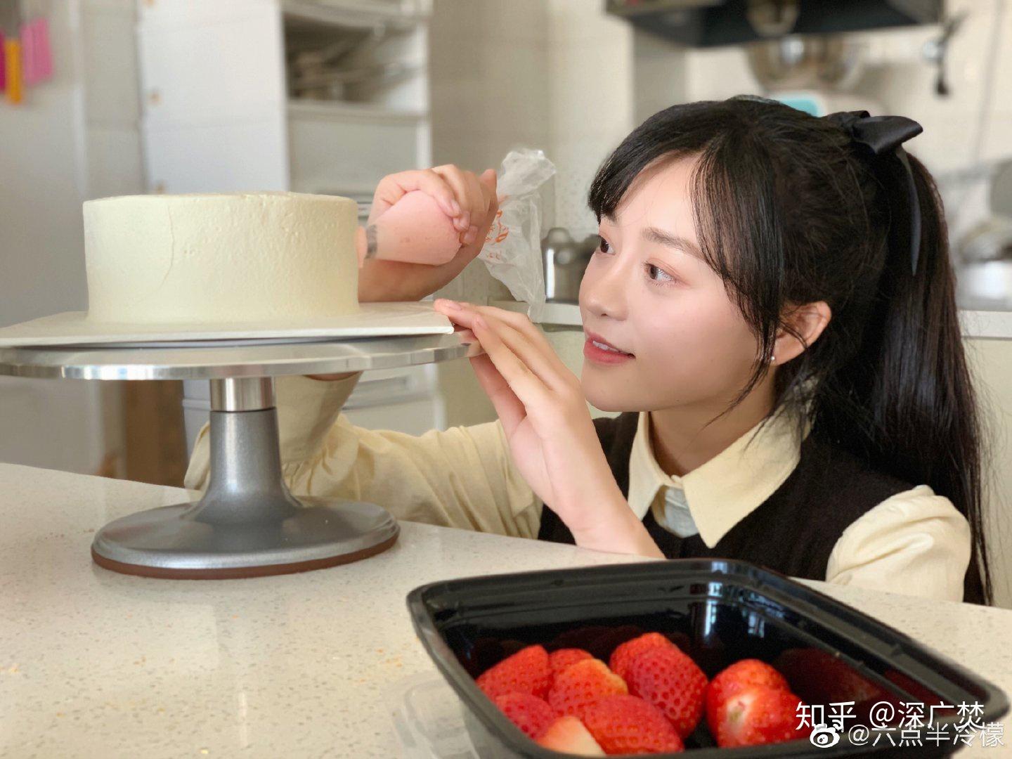 如何评价陈翔六点半签约艺人冷檬? - 知乎