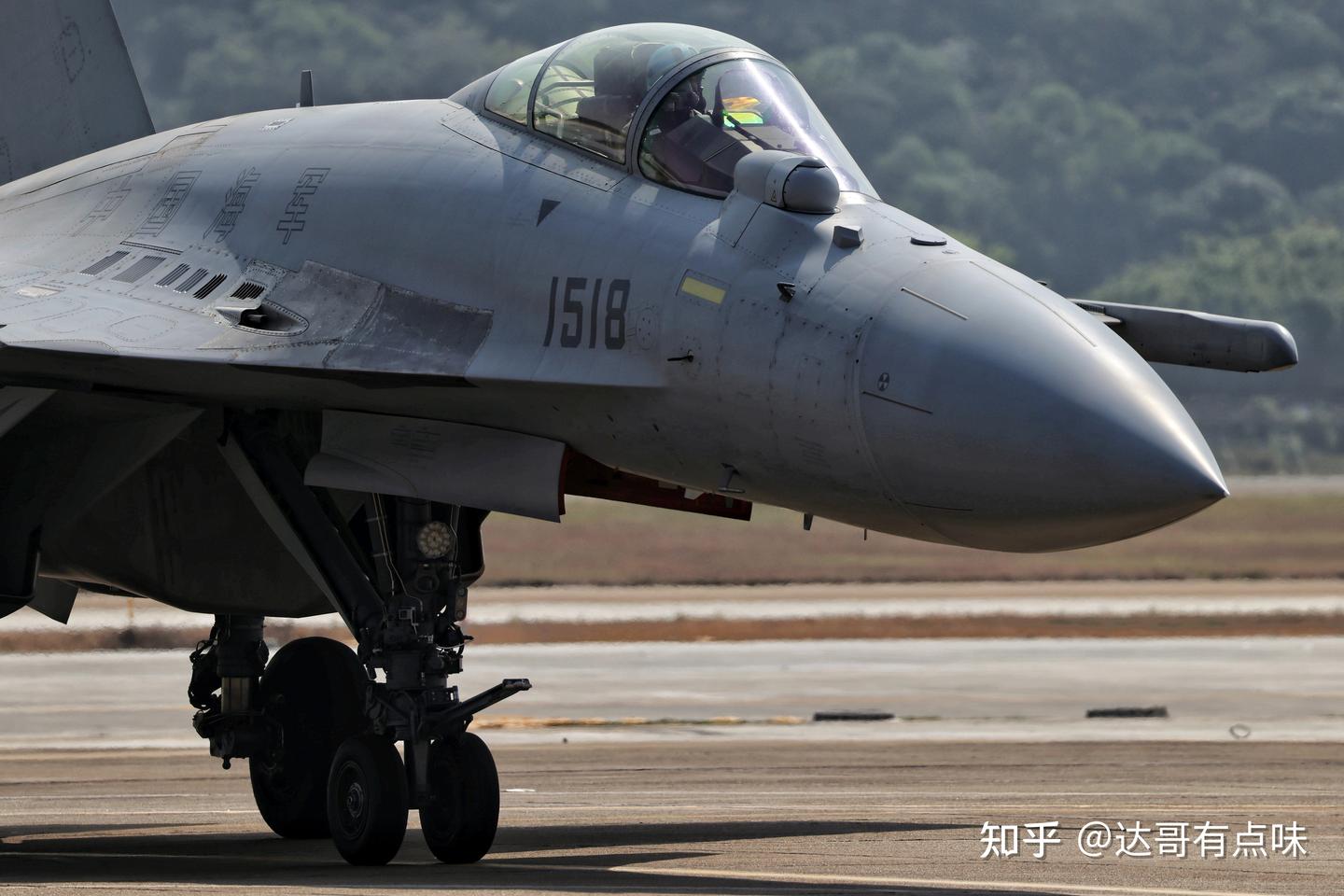 歼-15T:升级幅度很大,更接近歼-16而不是歼-15 - 知乎