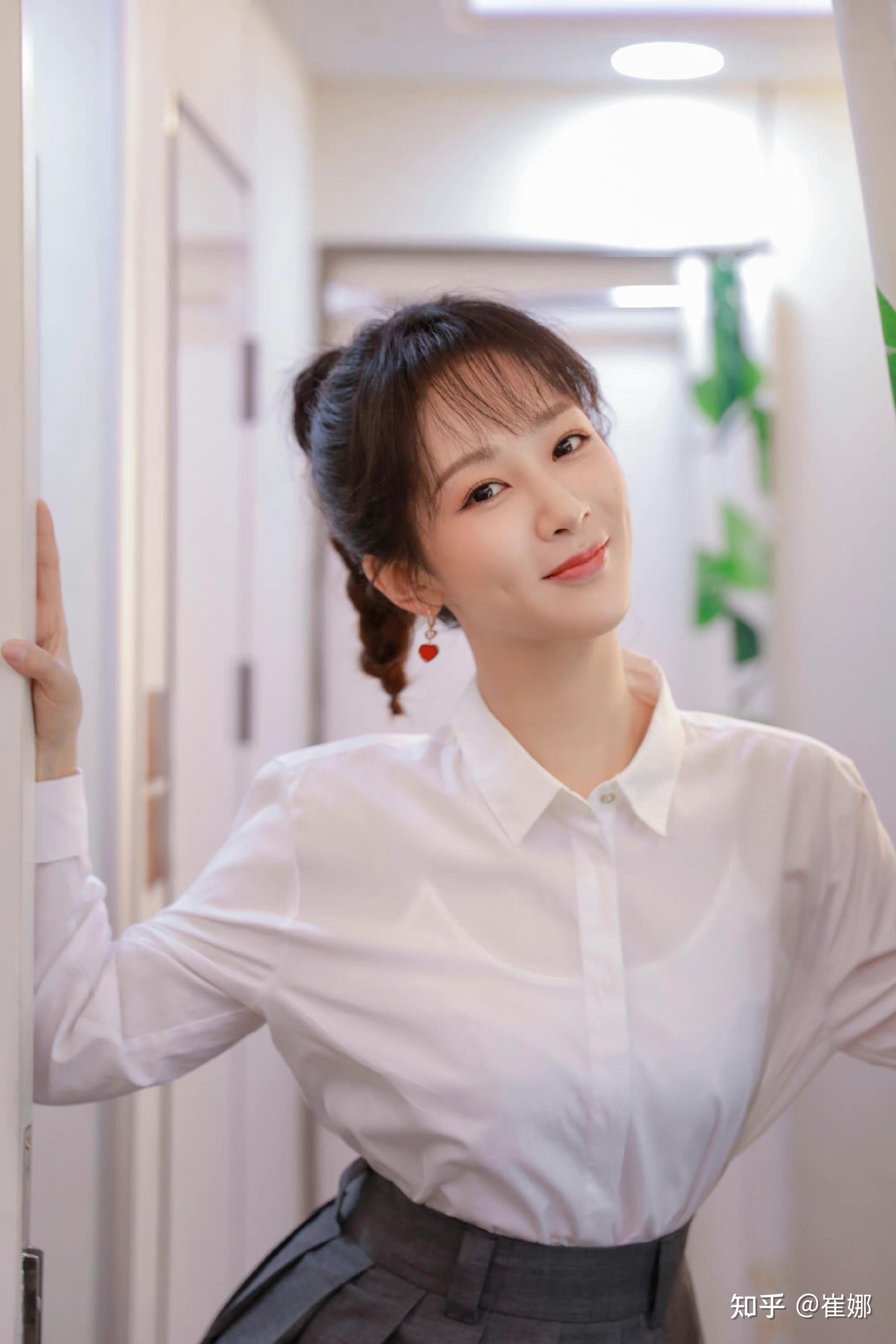 如何评价杨紫的颜值