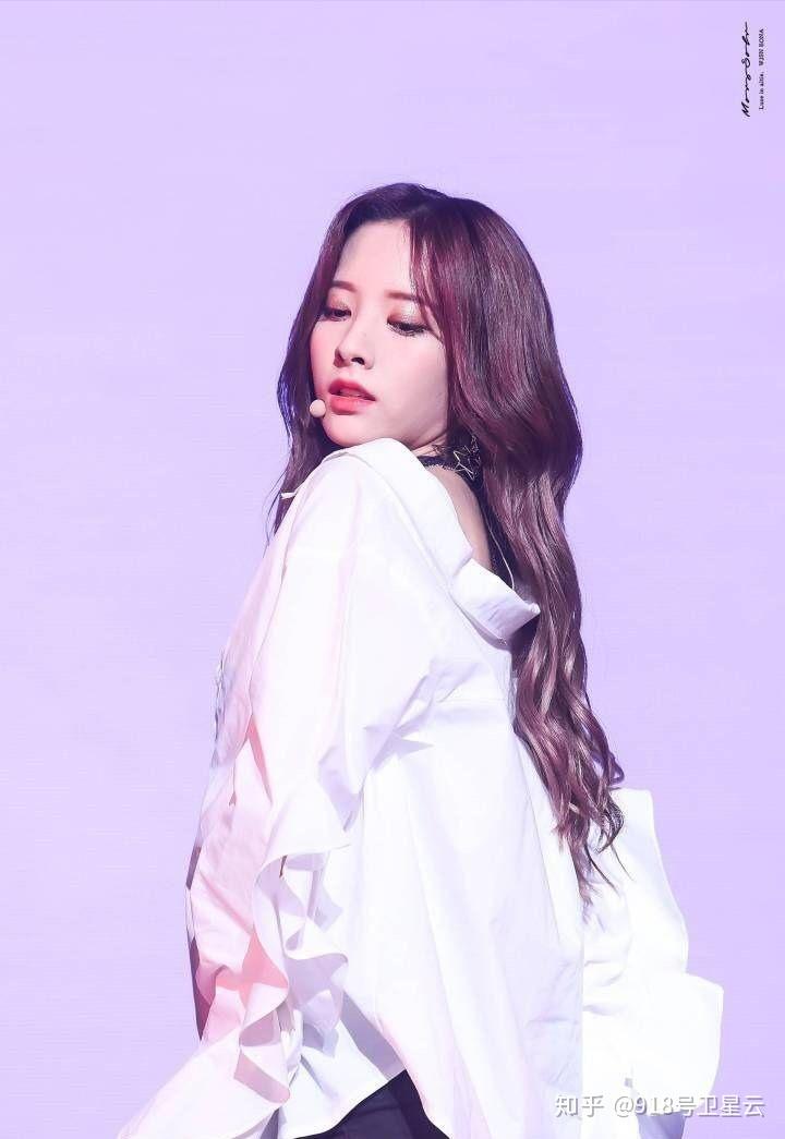 如何评价宇宙少女的苞娜(金知妍)的颜?