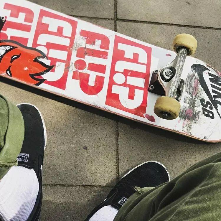 有没有适合做头像的滑板头像或者是珍藏已久的滑板图片