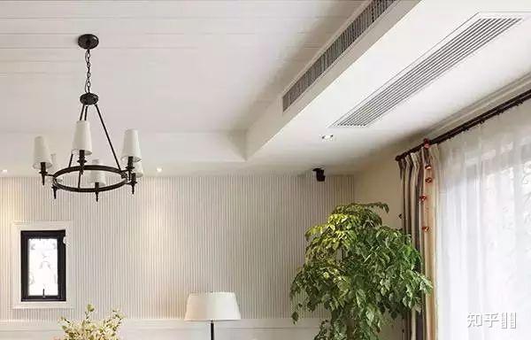 问下中央空调的侧出侧回侧出下回下出下回下出侧回各有啥优缺点