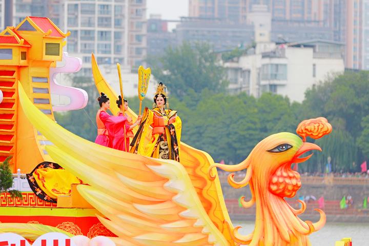 凤舟竞渡彩船巡游2023中国广元女儿节开幕