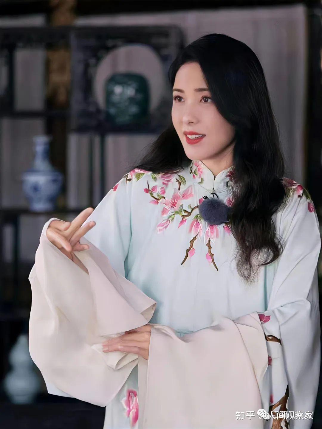 如何评价曾黎的长相? - 知乎