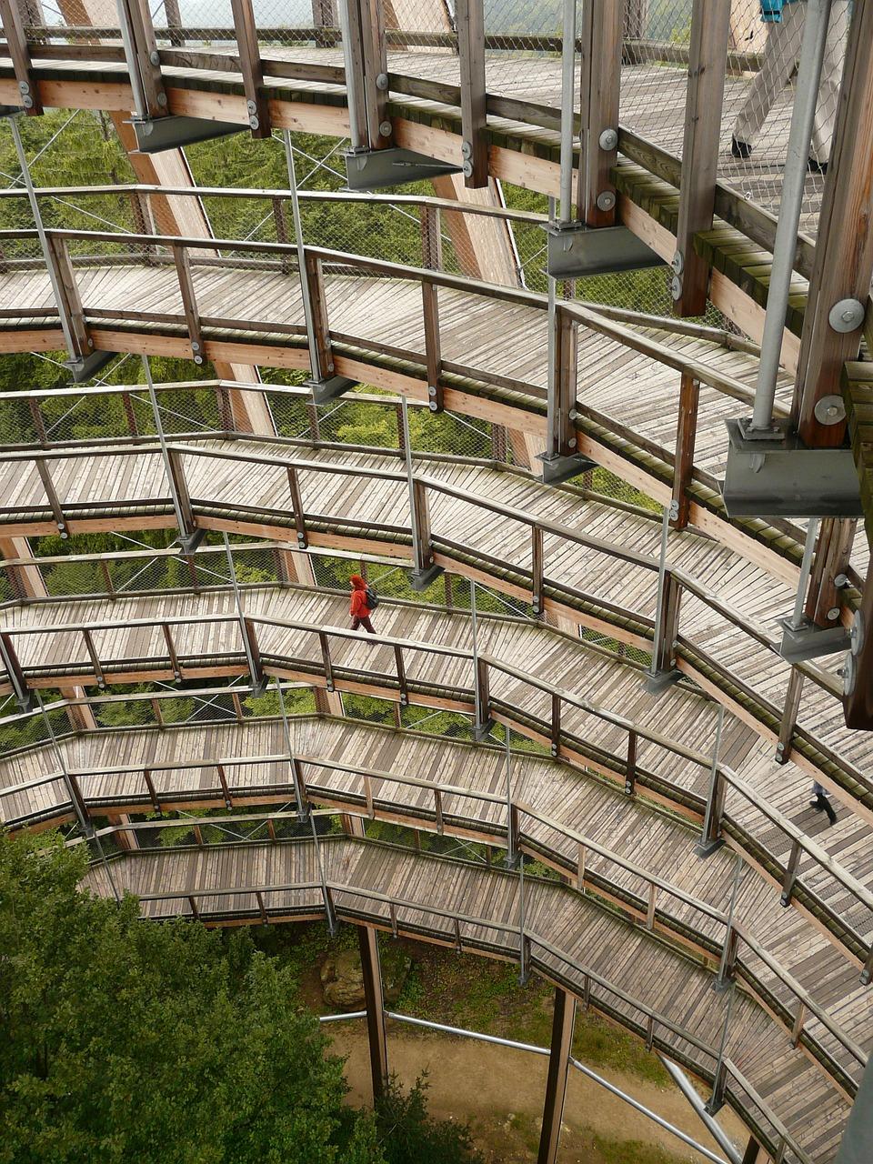 铁质屏风上下如何固定