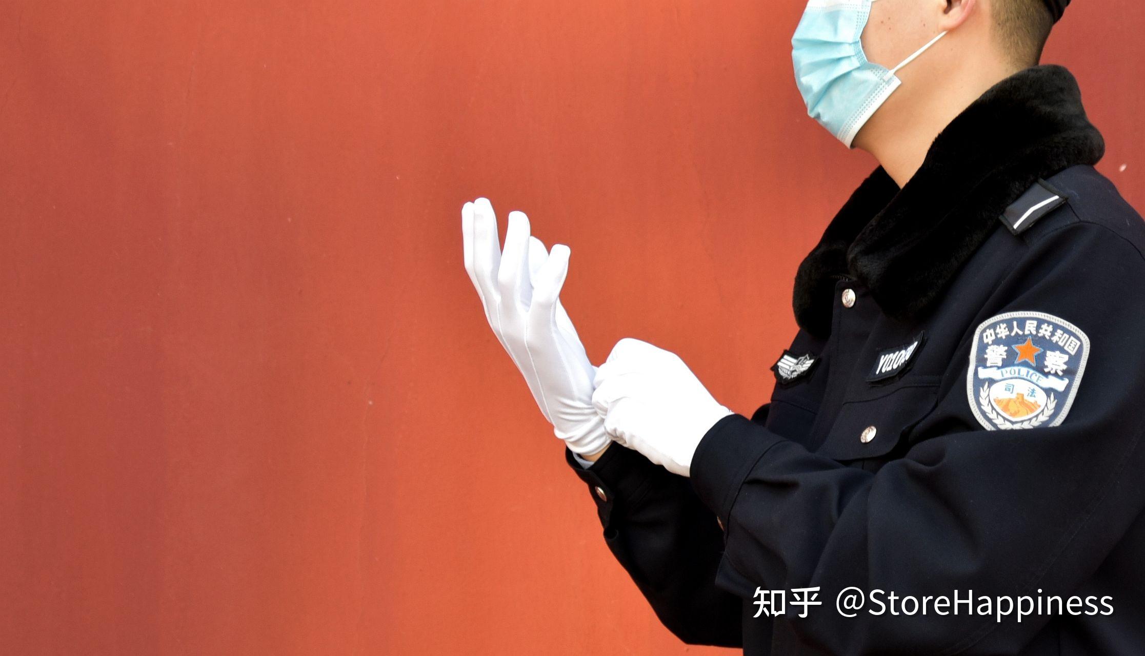 你第一次戴白手套有什么感觉吗