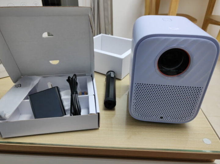 联想小新100s投影仪(联想小新100s)怎么样?体验一周优缺点评测