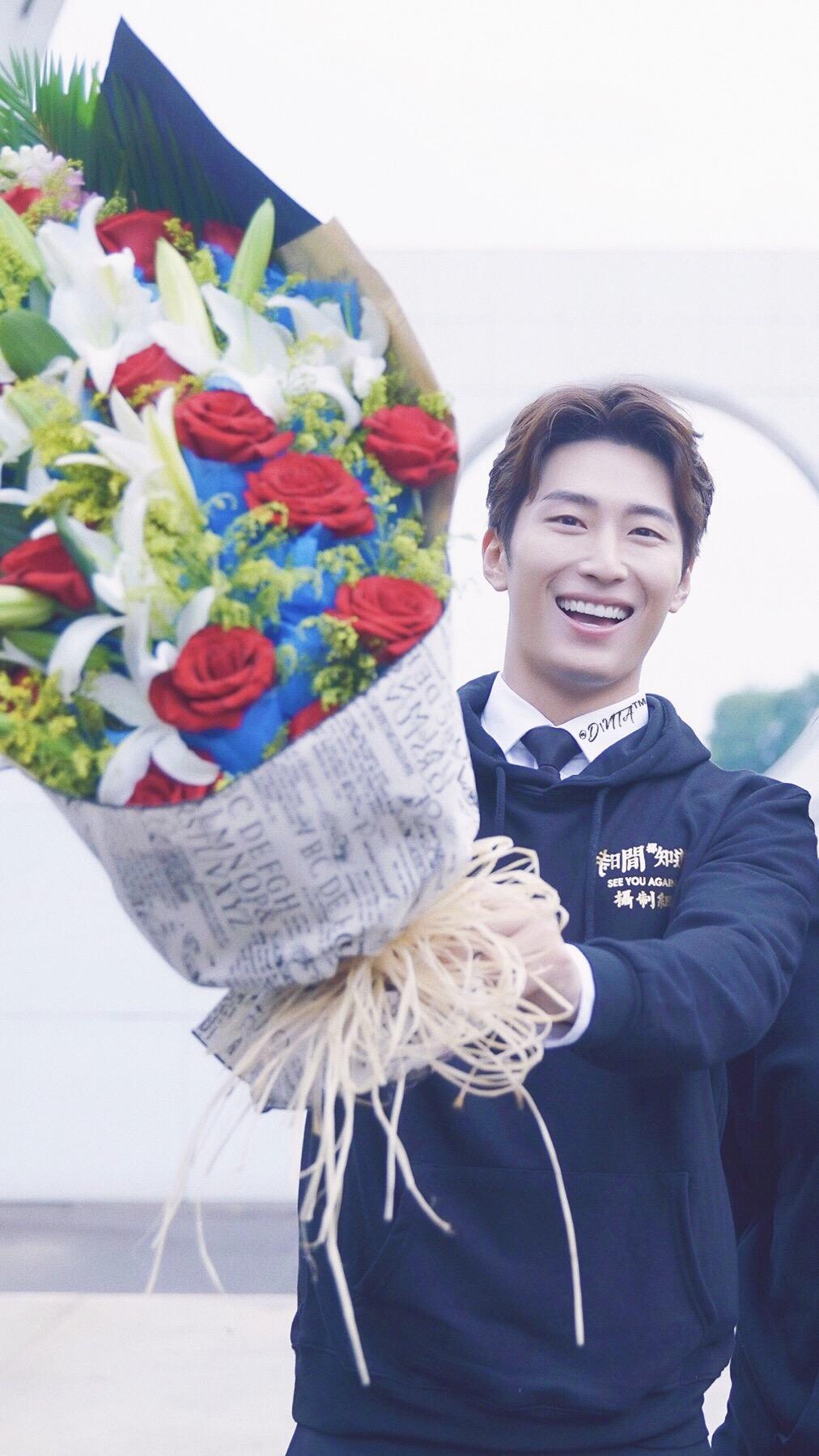 窦骁的美图或搞怪图有哪些?-窦骁帅照