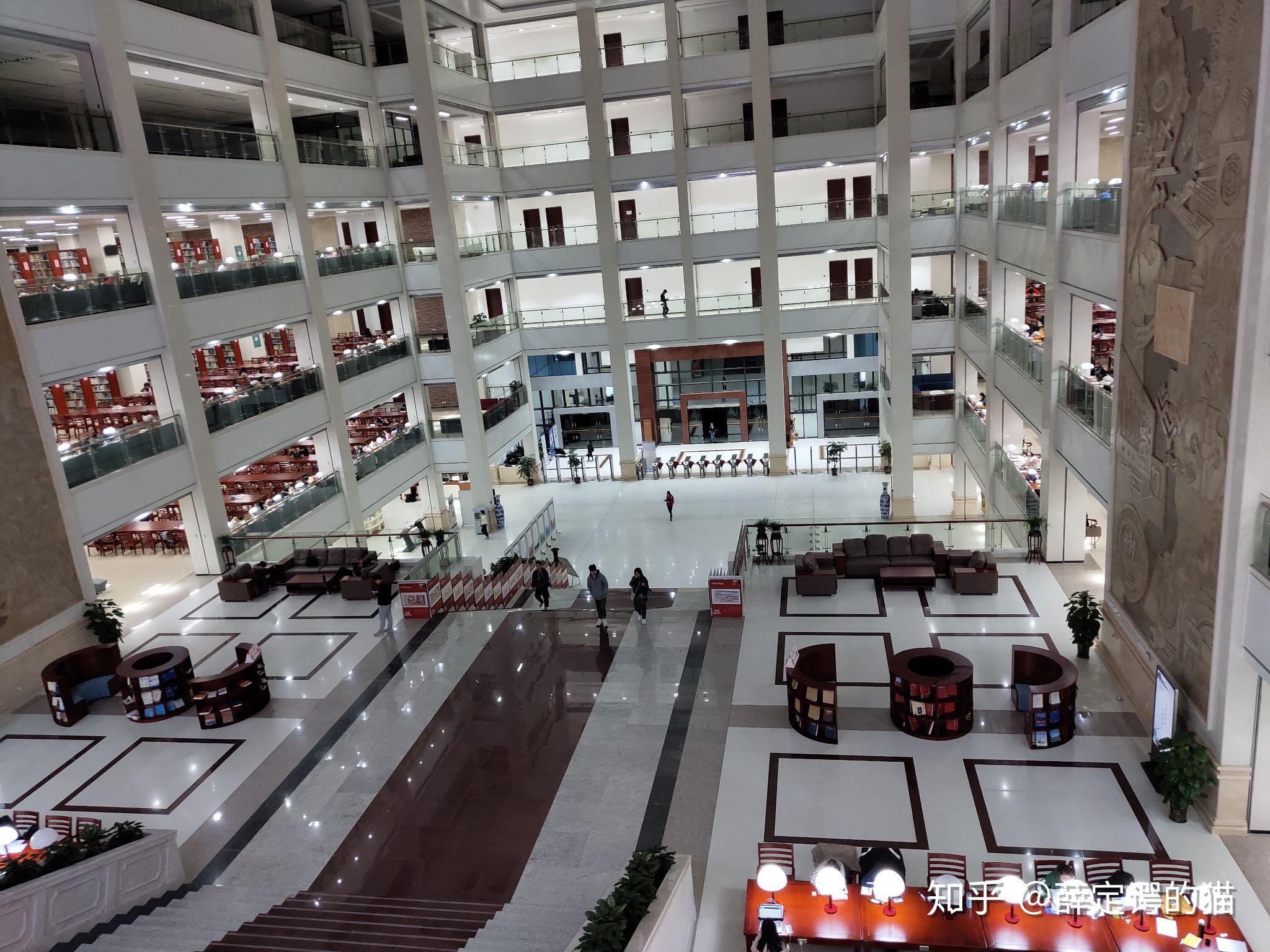 广西师范大学的图书馆或教室环境如何是否适合上自习