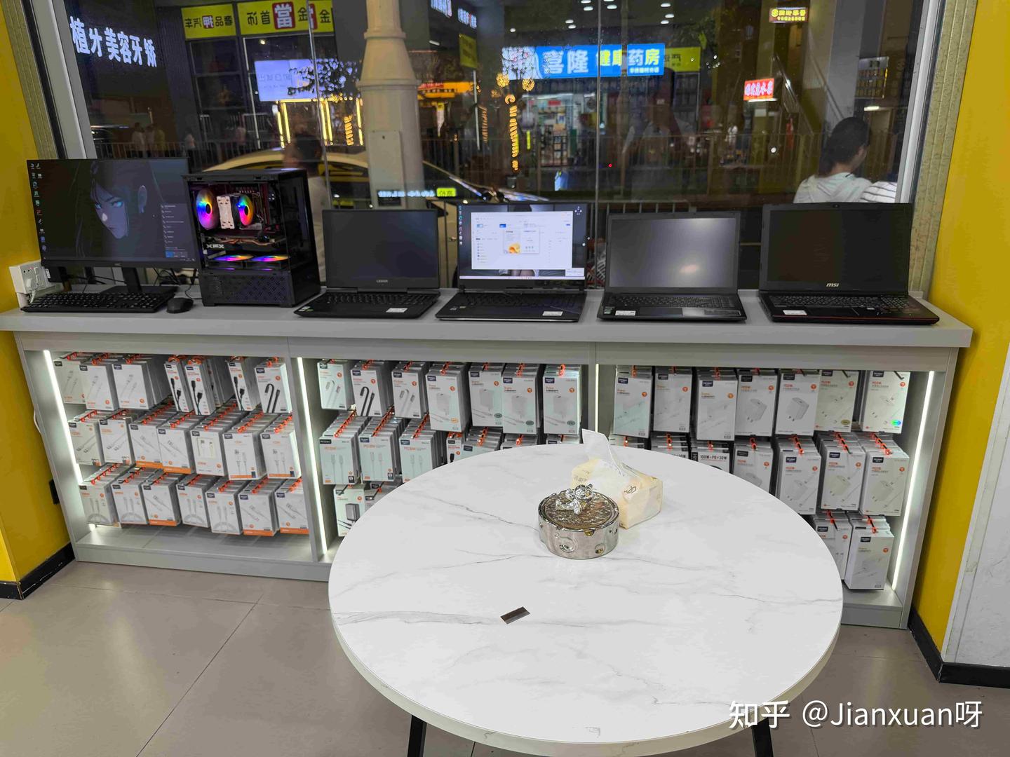 深圳龙岗新机怎么选?跑了5家店,最后在横岗这家15年老店下车