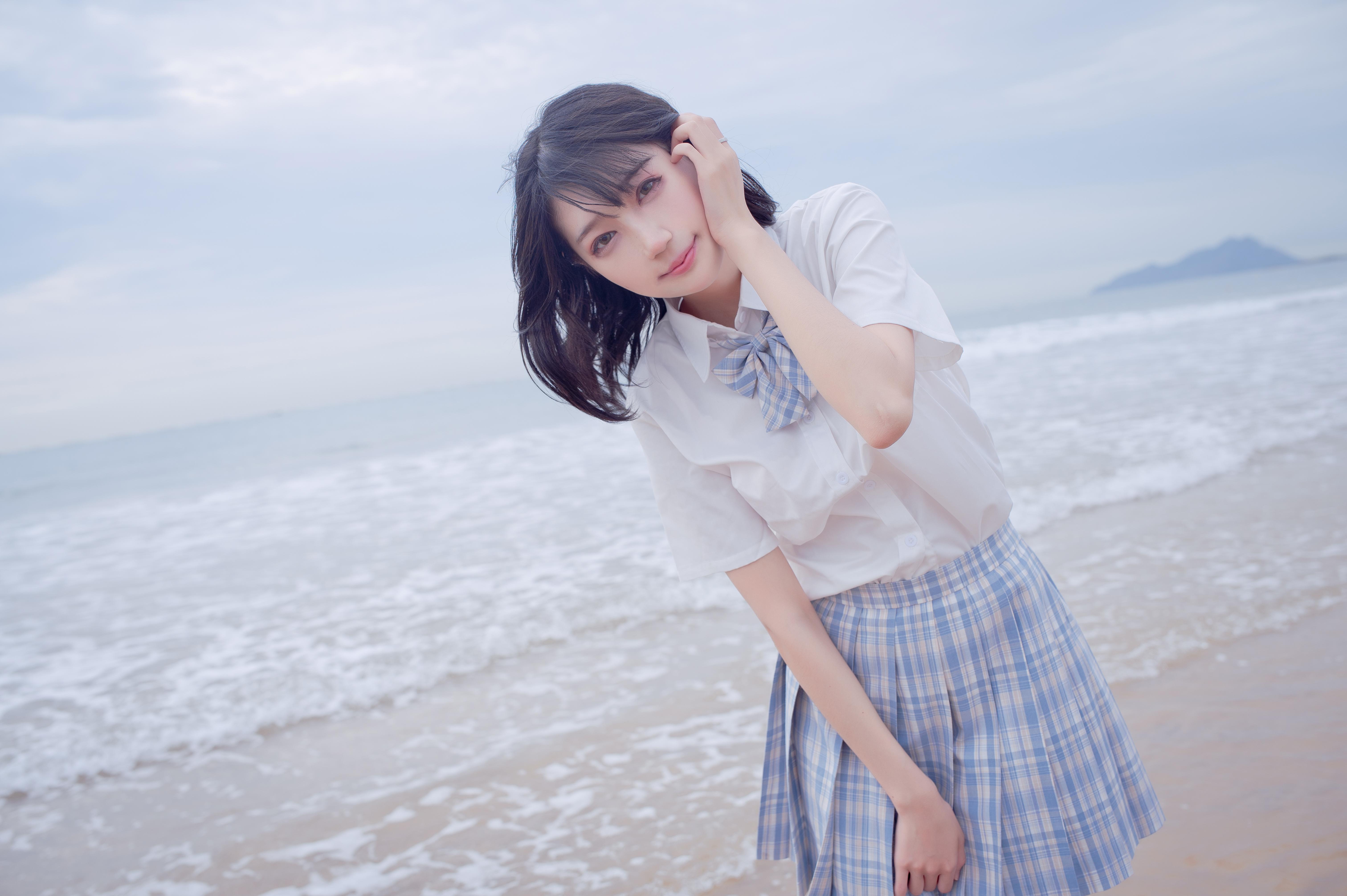 有没有很漂亮的小姐姐壁纸