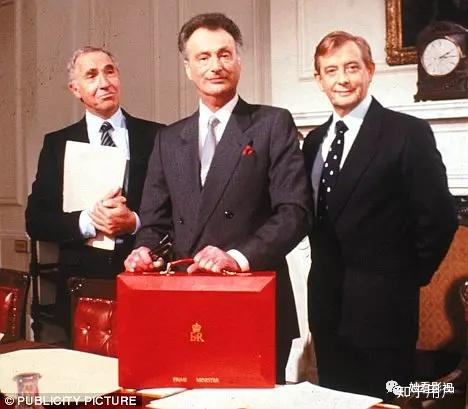 如何评价英剧《是,首相第1季》(Yes, Prime Minister Season 1,1986)? - 知乎