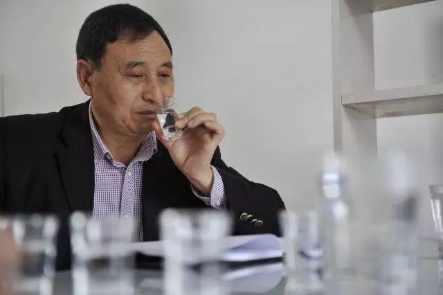 李克明:不论过去、现在或未来,中国白酒都是一种美好的存在 知乎