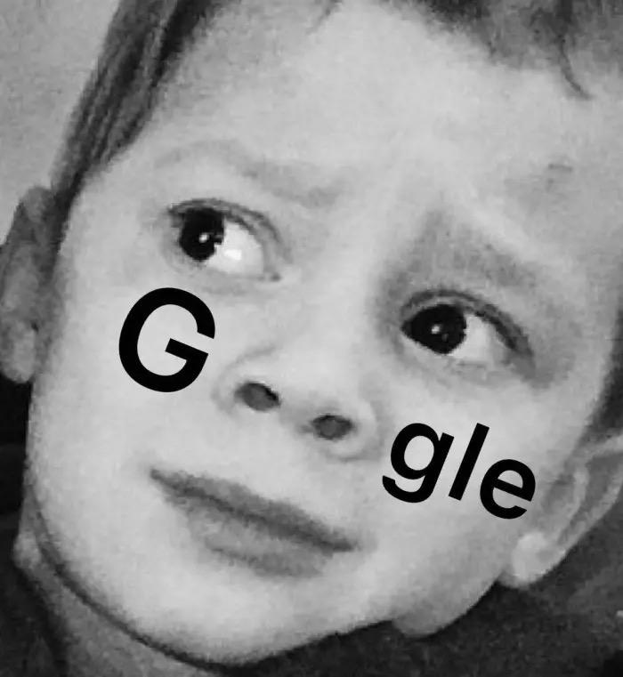 有没有假笑男孩的头像呀