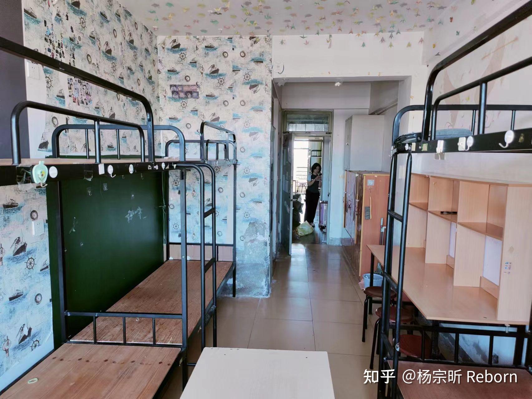 烟台大学的宿舍是什么样的 听说很烂 但都是海景房啊? - 知乎