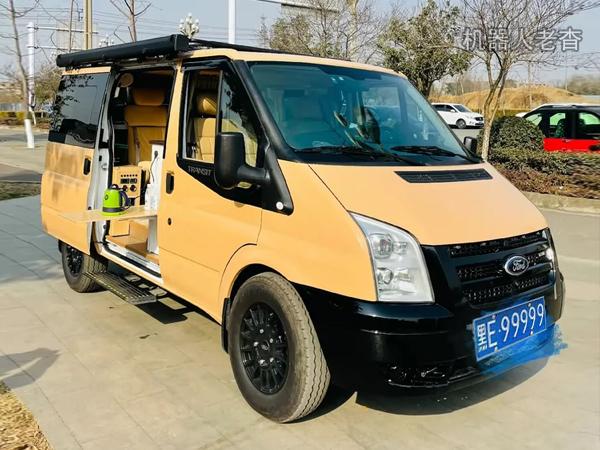 短轴低顶小旅行车,江铃福特全顺改装露营车,新世代全顺床车设计