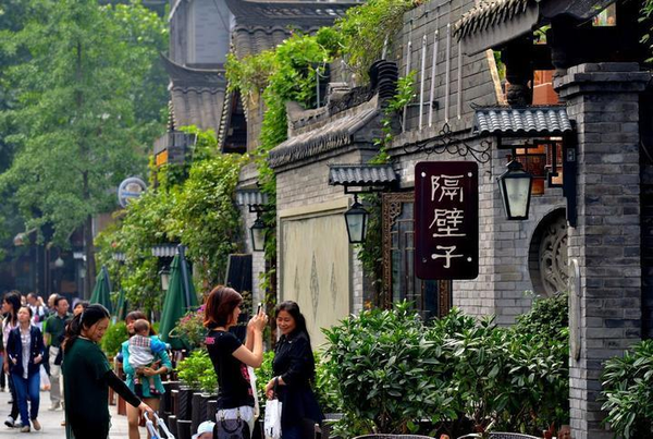 2025成都旅游:刚回来!花了2000块钱买来的血泪教训!!3天2晚攻略这个春节就去成都!! - 知乎