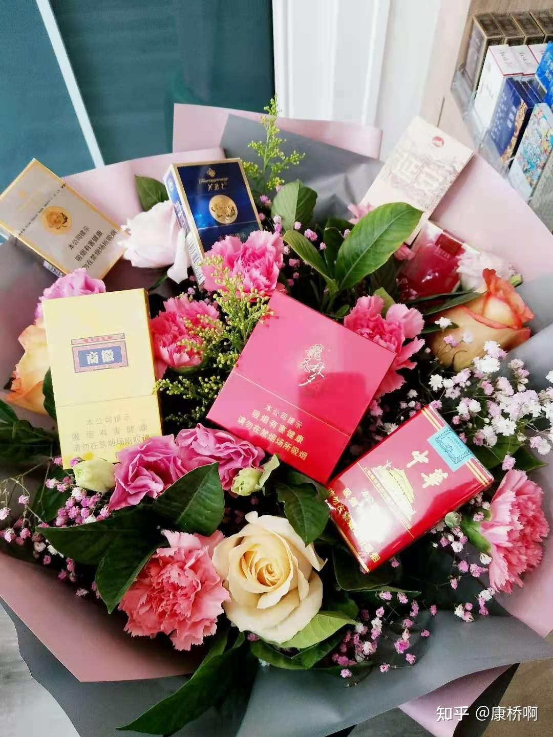 想问下35岁的男人喜欢抽玉溪我送他什么合适想包个花束送他不知道选哪