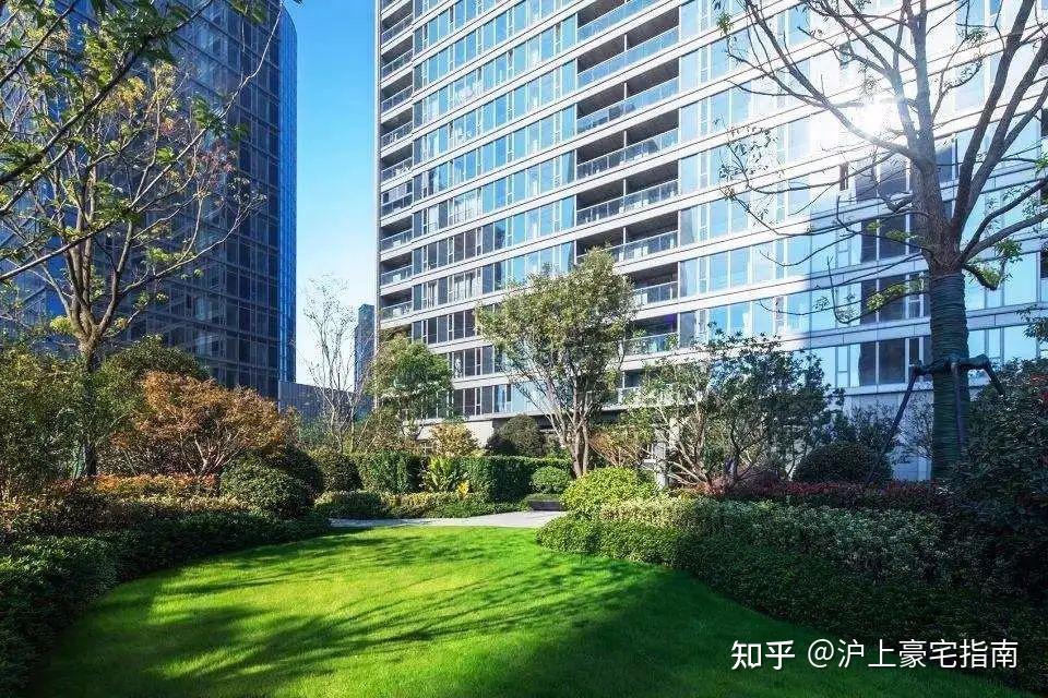 〖融创滨江壹号院2期〗高区252㎡,报价4400万,带双车位 - 知乎