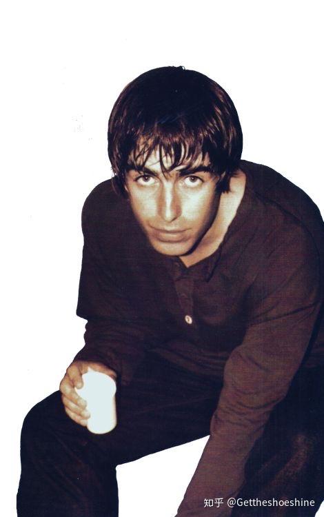 如何评价oasis主唱liam的颜值