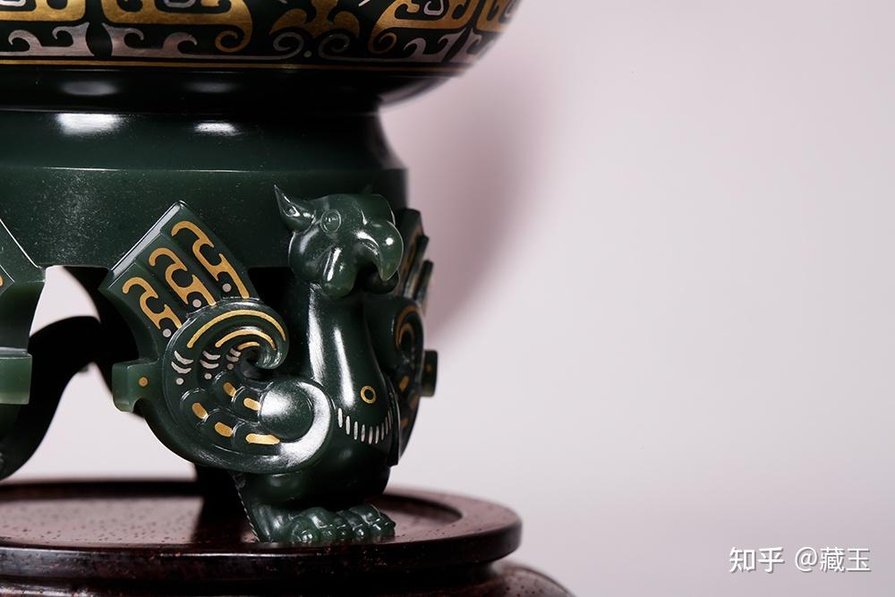 错金银立鸟壶，新疆和田玉青玉器皿，青铜物化，金玉生辉- 知乎