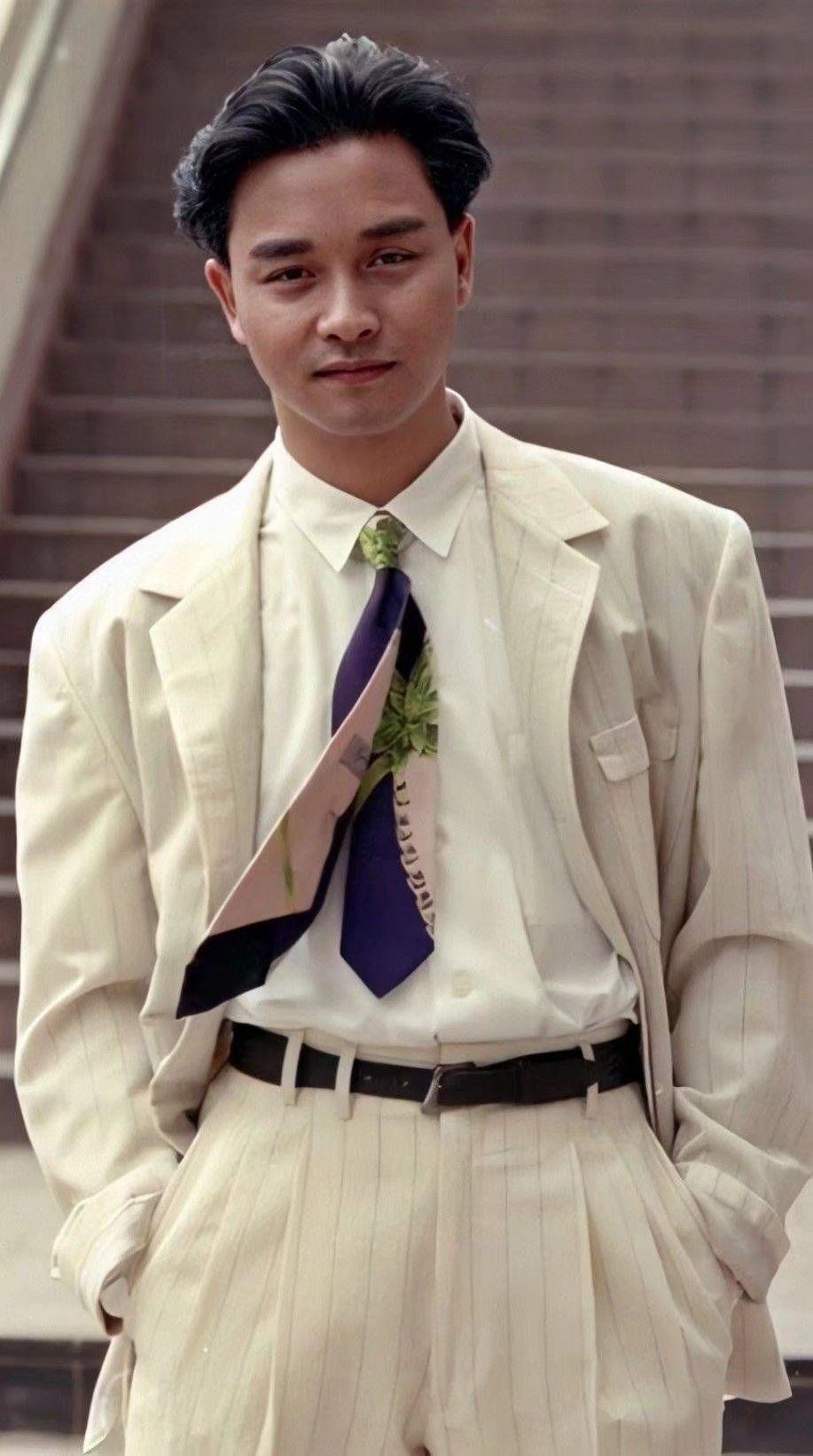 可以给我推荐一张张国荣先生的照片吗?