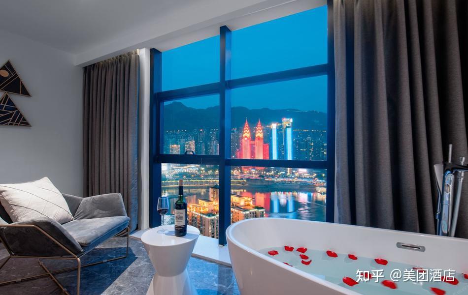 去重庆玩儿三天，打算住解放碑附近，推荐哪个酒店？安静一点儿，干净一点儿的就好，学生党。☺？ - 知乎