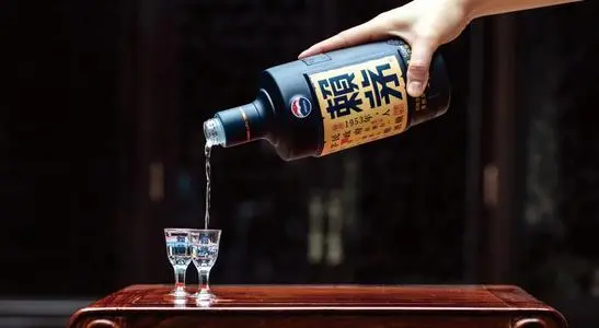 郎酒 紅花郎 茅台酒 moutai 茅台 中国酒 白酒 五粮液 夢之藍 M6 赖茅传承蓝，珍品郎，红花郎10这三款酒哪款最好？ - 知乎