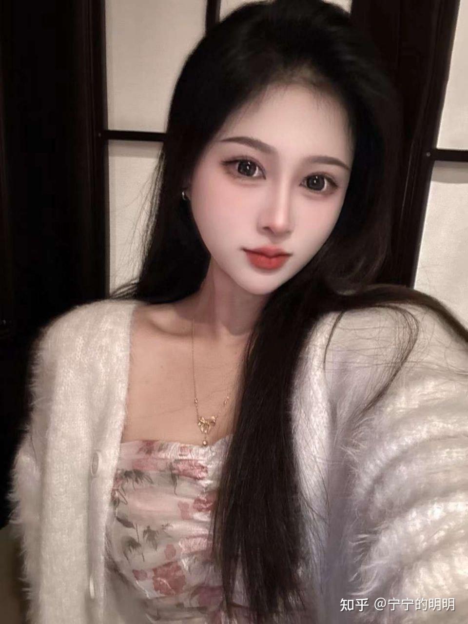 有一个超级漂亮的女朋友是一种什么体验